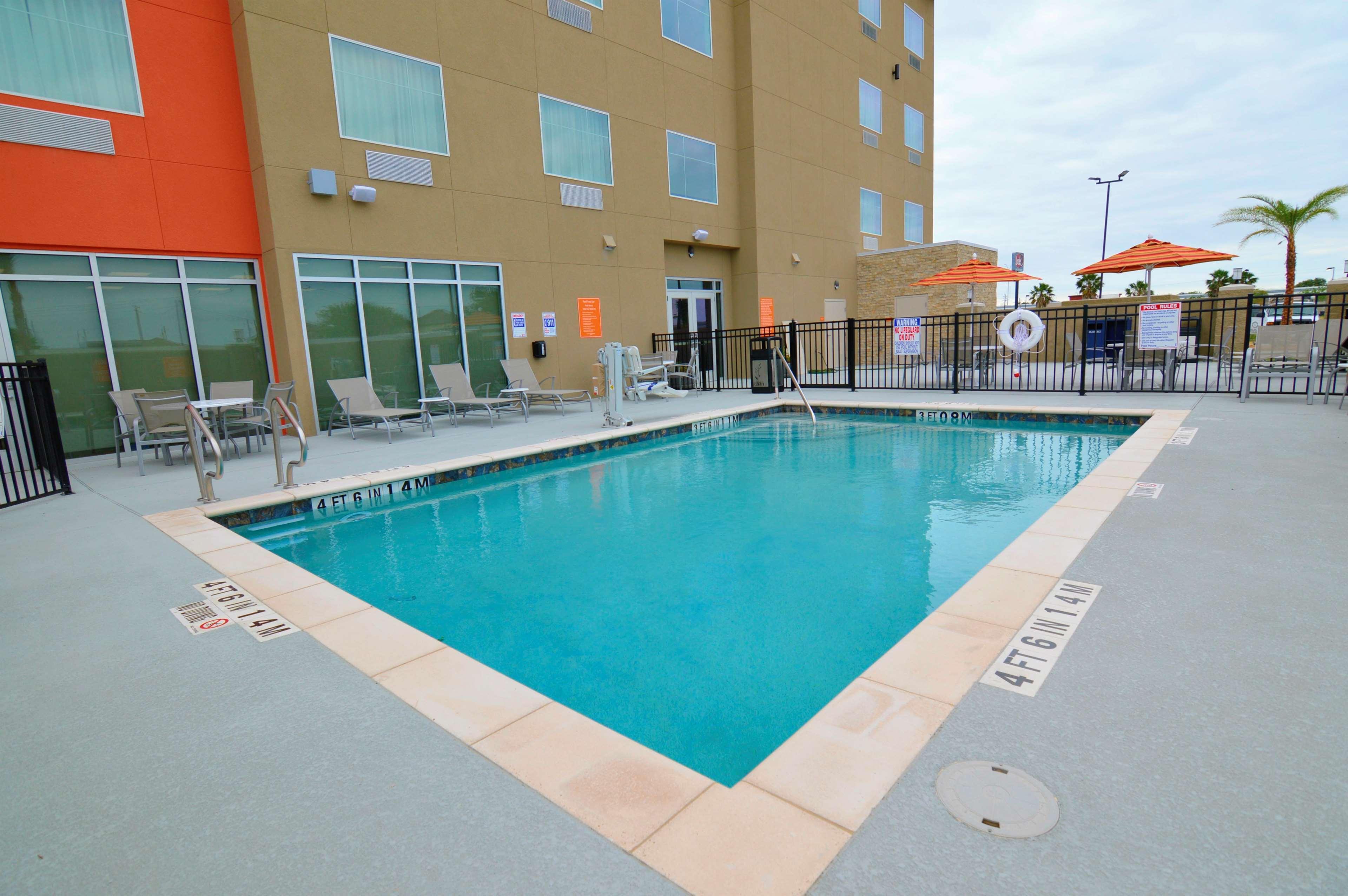 Best Western Plus Pleasanton Hotel Buitenkant foto