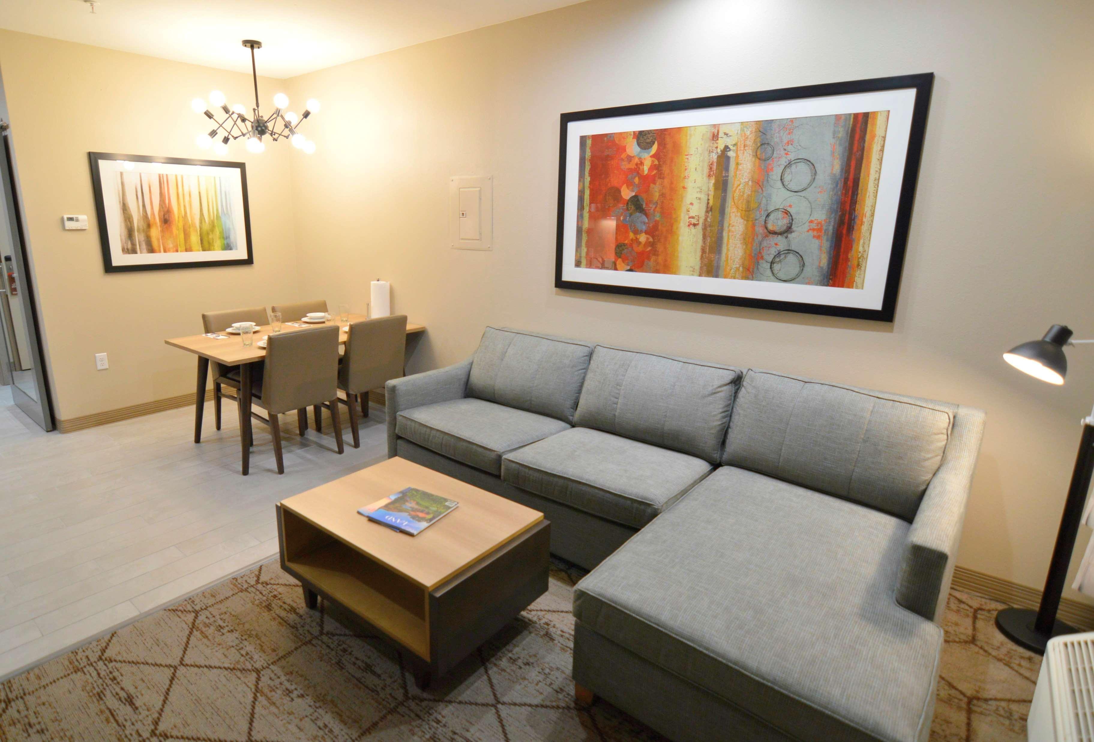 Best Western Plus Pleasanton Hotel Buitenkant foto