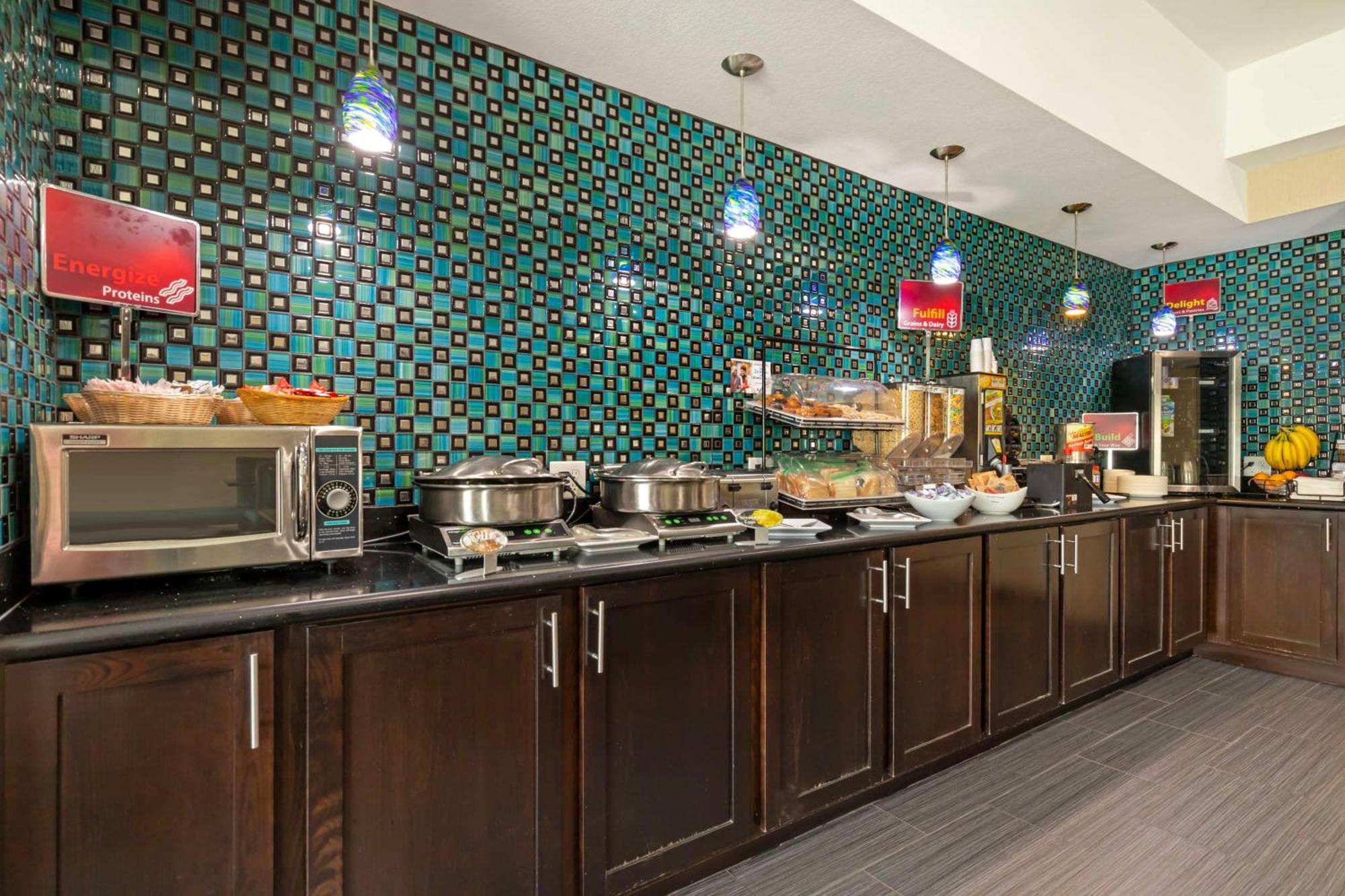Best Western Plus Pleasanton Hotel Buitenkant foto
